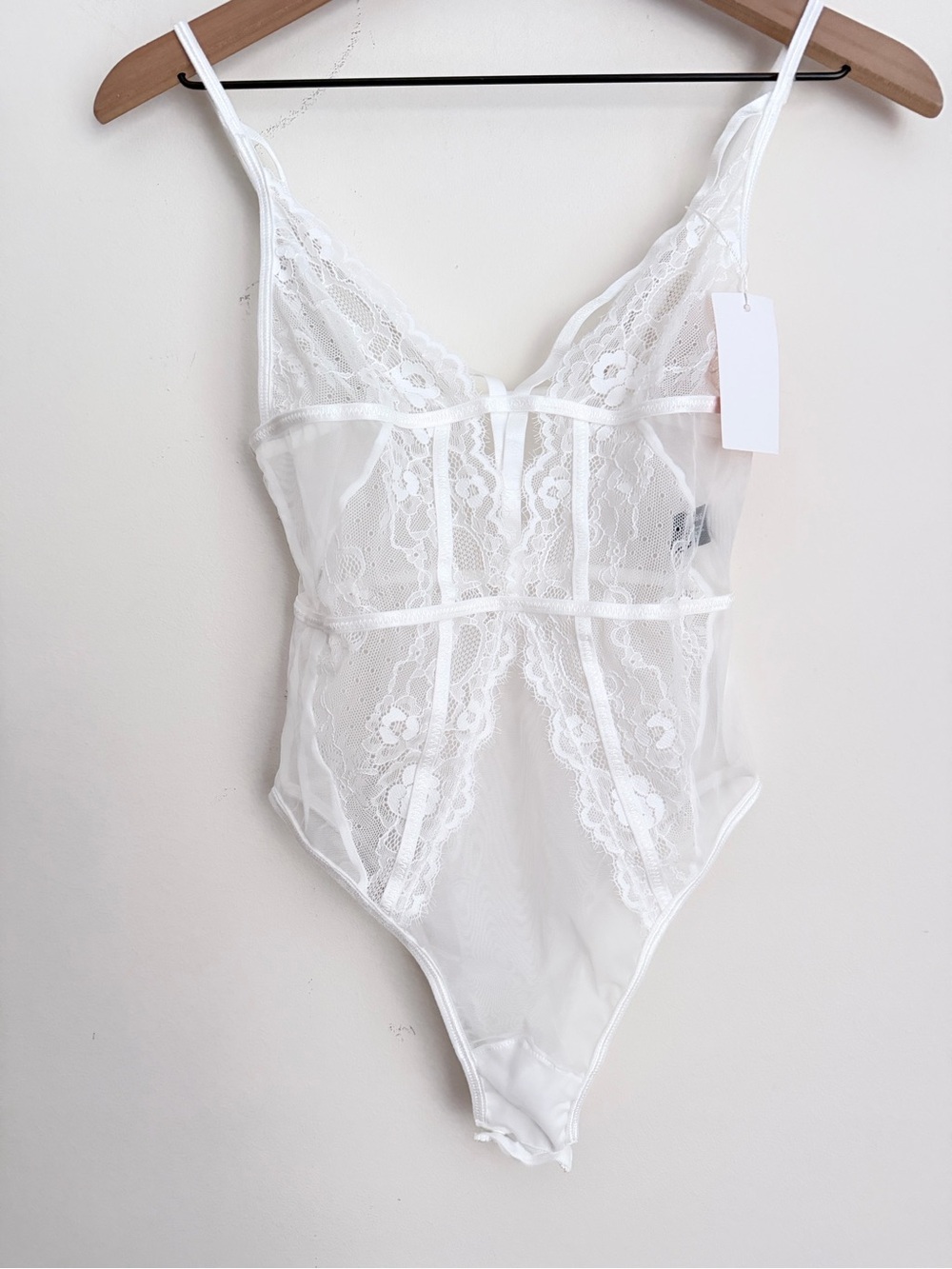 Mentionables white Lace & Mesh Bodysuit S NWT